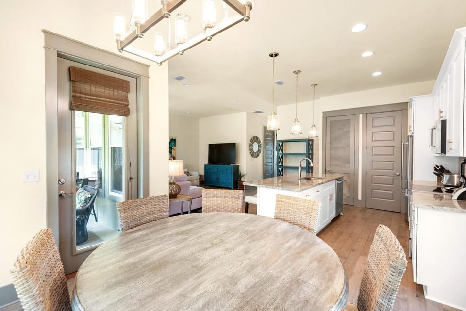 House, Multiple Beds (Shore Thing Getaway) | Interior