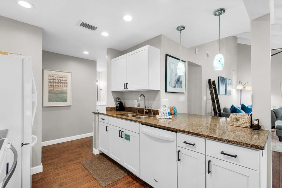 Condo, Multiple Beds (Sweet Magnolia) | Interior
