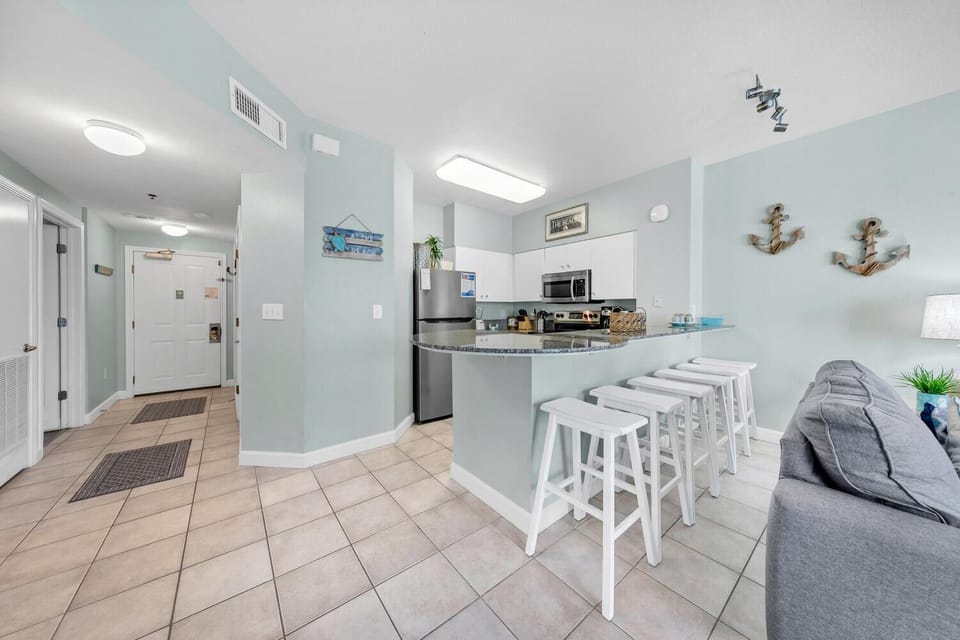 Condo, Multiple Beds (Shores of Panama 1523) | Private kitchen | Oven, toaster