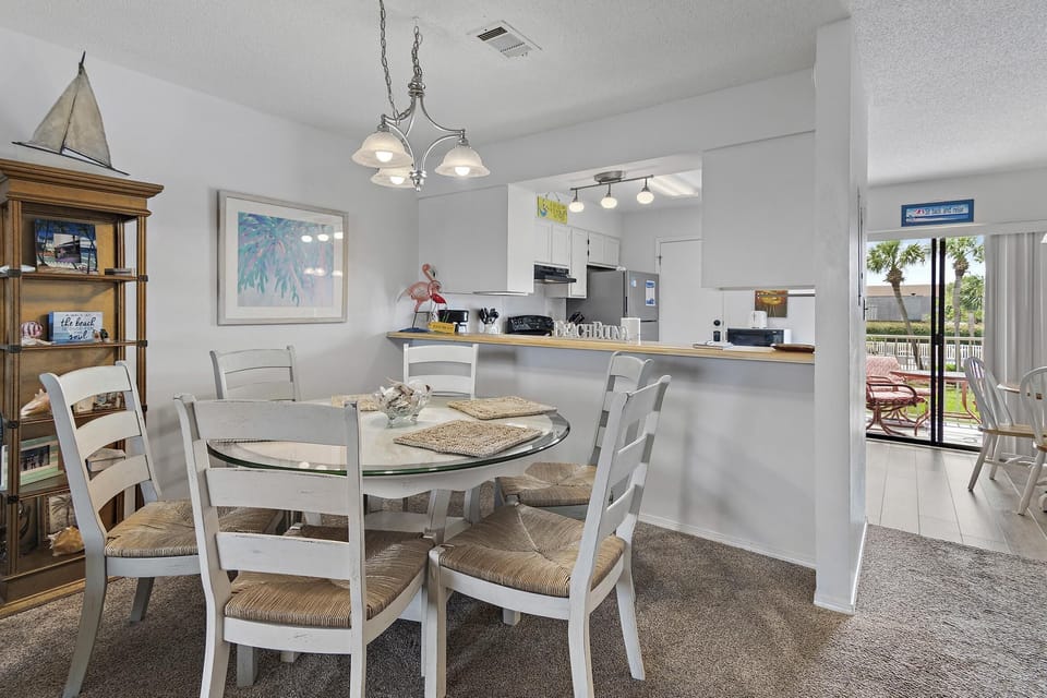 House, Multiple Beds (Sandprints C10) | Dining