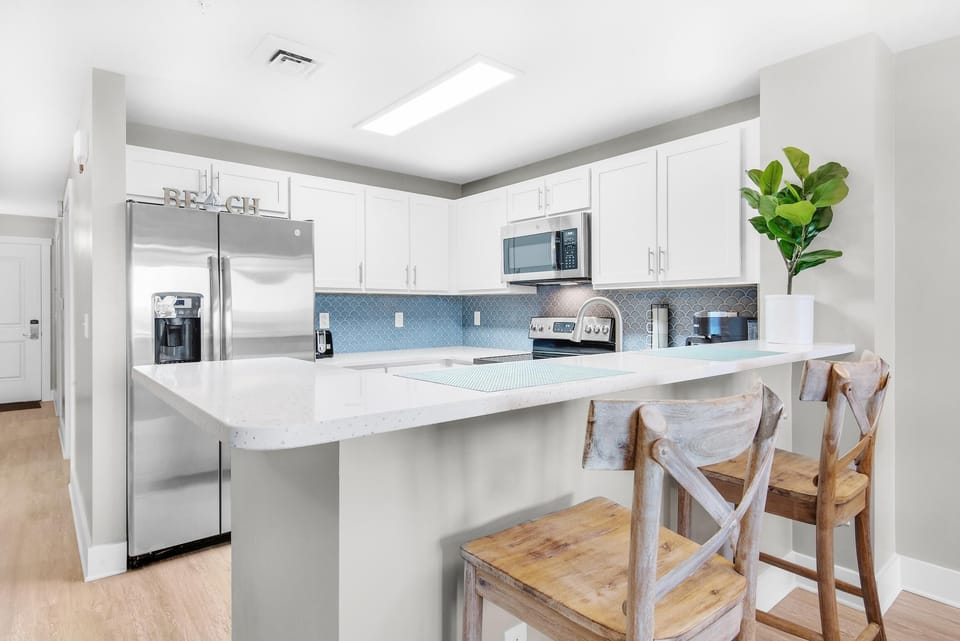 Condo, Multiple Beds (Calypso 3-406 - Paradise by the Pier) | Private kitchen | Oven, toaster