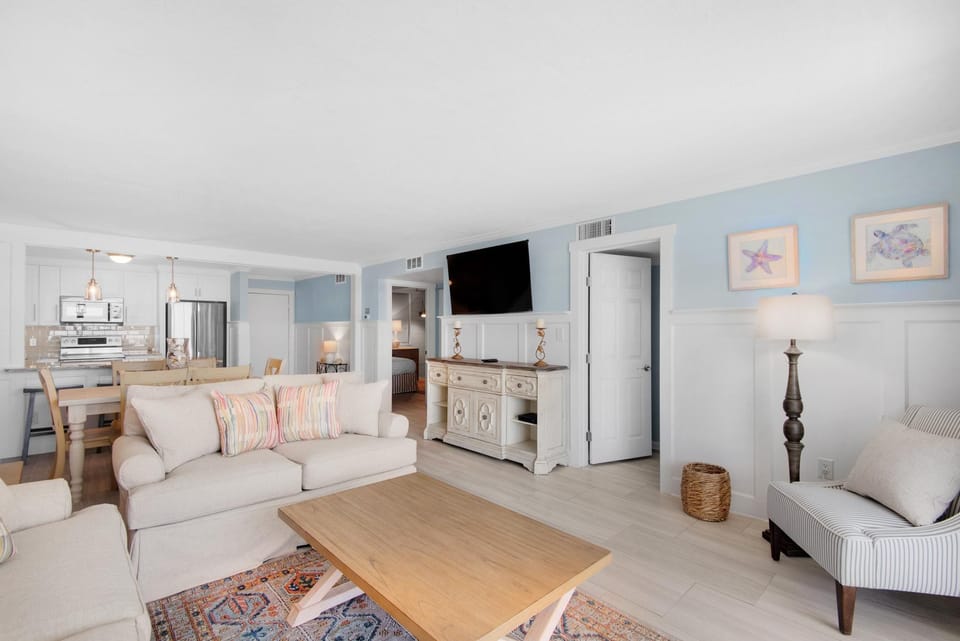 Condo, Multiple Beds (Dolphin Point 404C) | Living area | TV