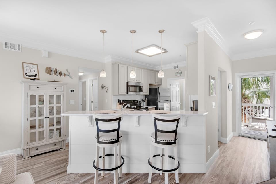 Condo, 1 King Bed with Sofa bed (Sandpiper Cove 4114) | Private kitchen | Oven, toaster