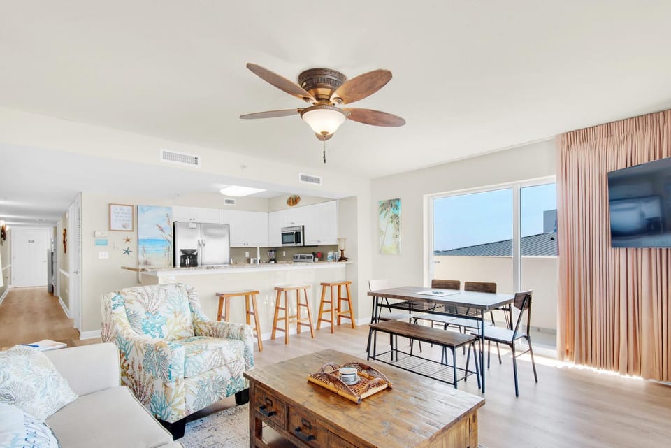 Condo, Multiple Beds (Pelican Isle 301) | Living area | TV