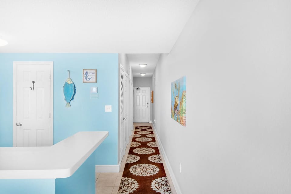 Condo, 1 King Bed with Sofa bed (Majestic Beach Towers 1-2113) | Interior