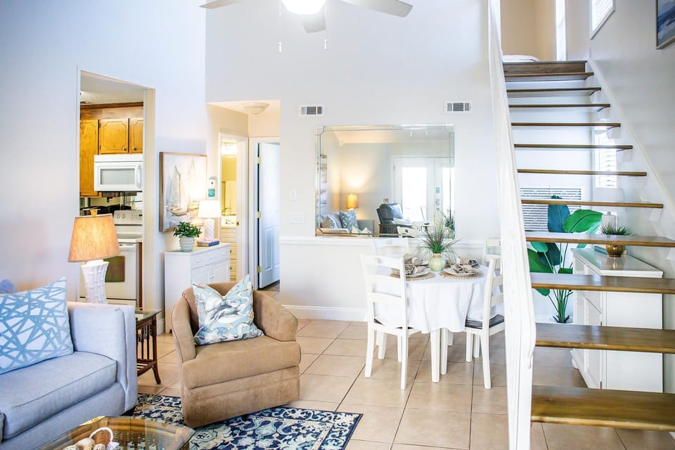 House, Multiple Beds (Horizon South 38B) | Living area | TV