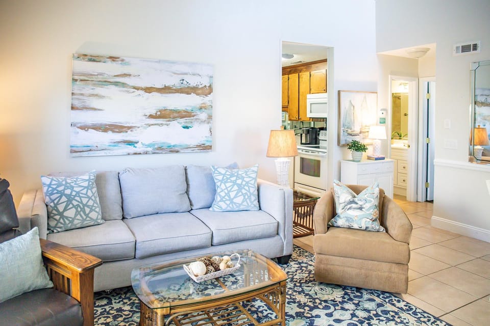 House, Multiple Beds (Horizon South 38B) | Living area | TV