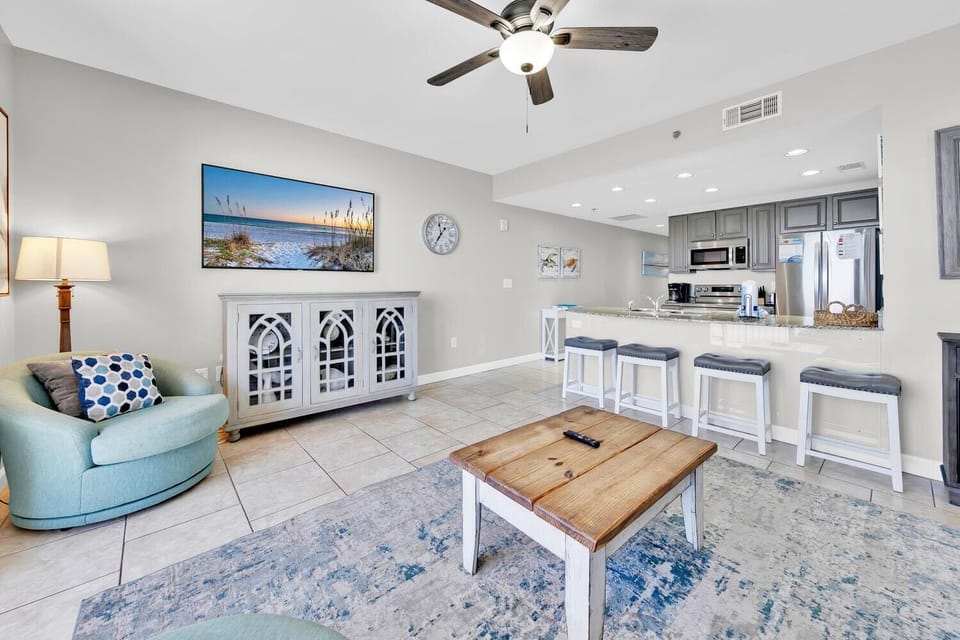 Condo, 1 King Bed with Sofa bed (Splash 503E-Sea His Grace) | Living area | TV
