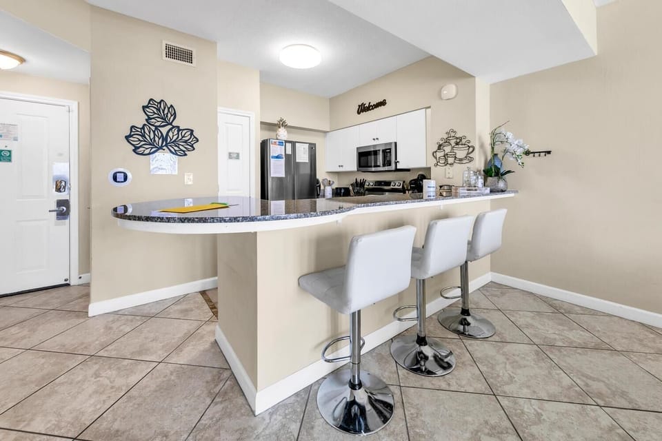 Condo, 1 King Bed with Sofa bed (Shores of Panama 1212) | Private kitchen | Oven, toaster
