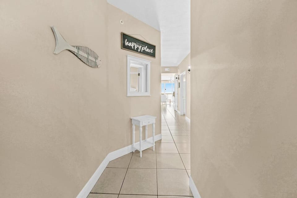 Condo, 1 King Bed with Sofa bed (Celadon 1103 - Beach Paradise) | Interior