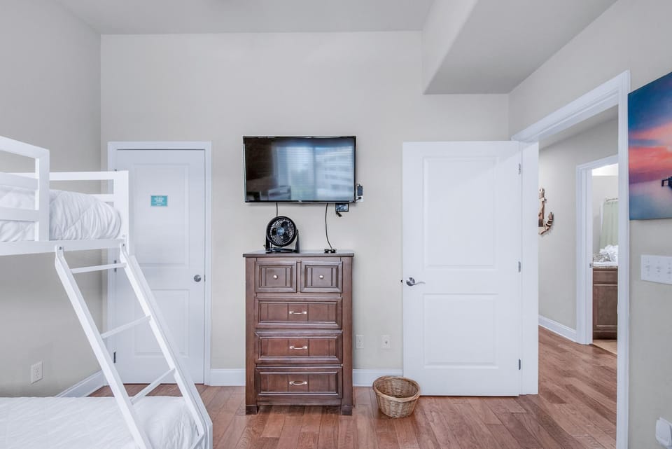 Condo, Multiple Beds (Alerio B203) | 3 bedrooms, WiFi