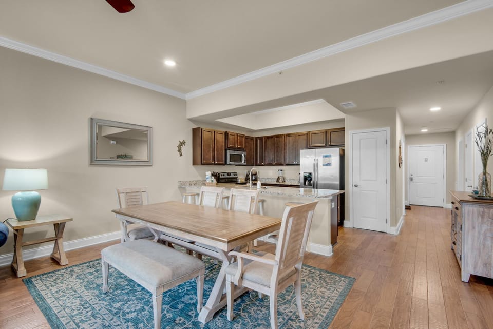 Condo, Multiple Beds (Alerio B203) | Dining