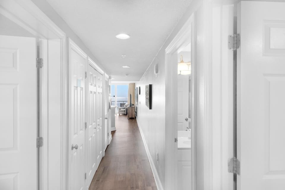 Condo, Multiple Beds (Majestic Beach Towers 2-803) | Interior