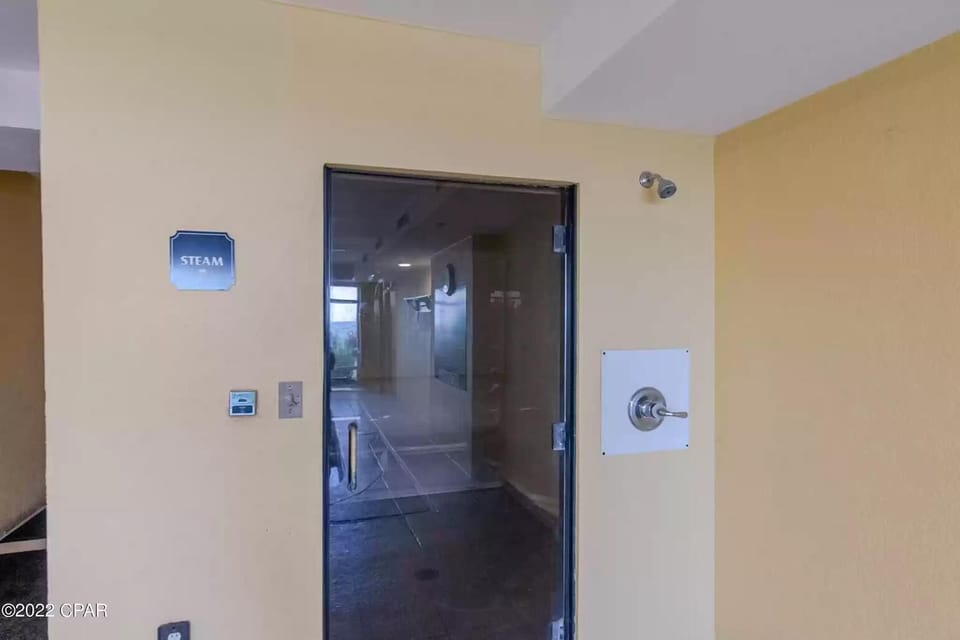Twin Palms 1701 Apartment in Long Beach