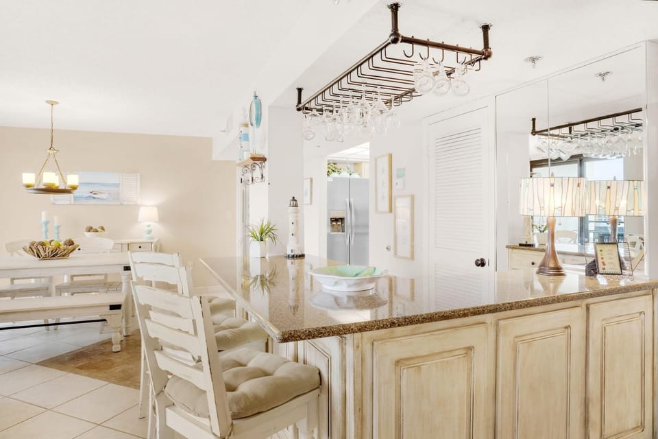 Condo, Multiple Beds (Enclave 401A) | Dining
