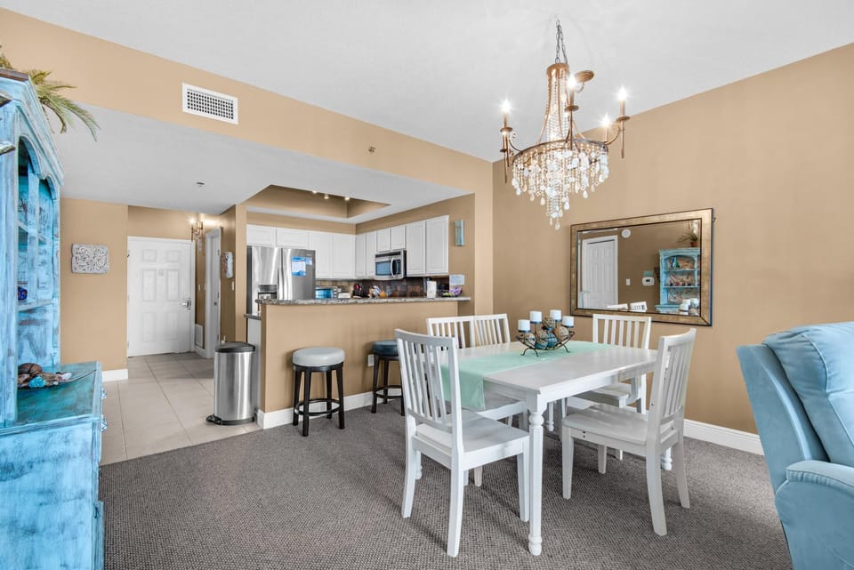 Condo, 2 Queen Beds (Ariel Dunes I 1404) | Dining