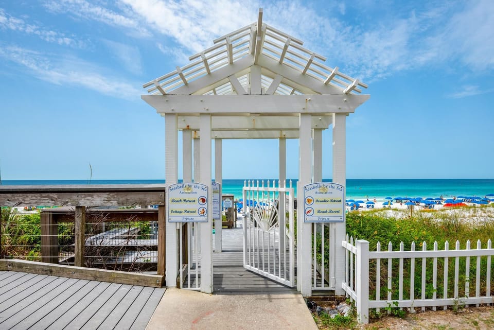 Condo, 1 King Bed with Sofa bed (Beach Resort 214) | Miscellaneous