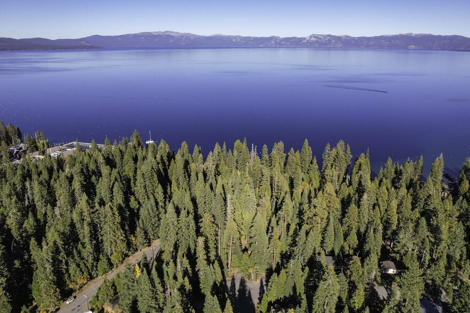 Close to Lake!