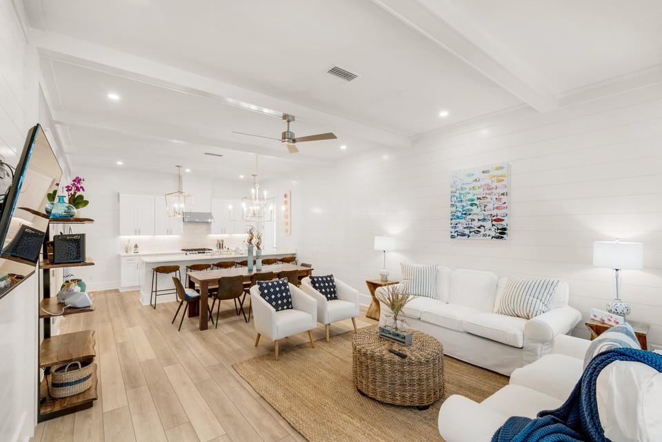 House, Multiple Beds (The Eagles Nest) | Living area | TV