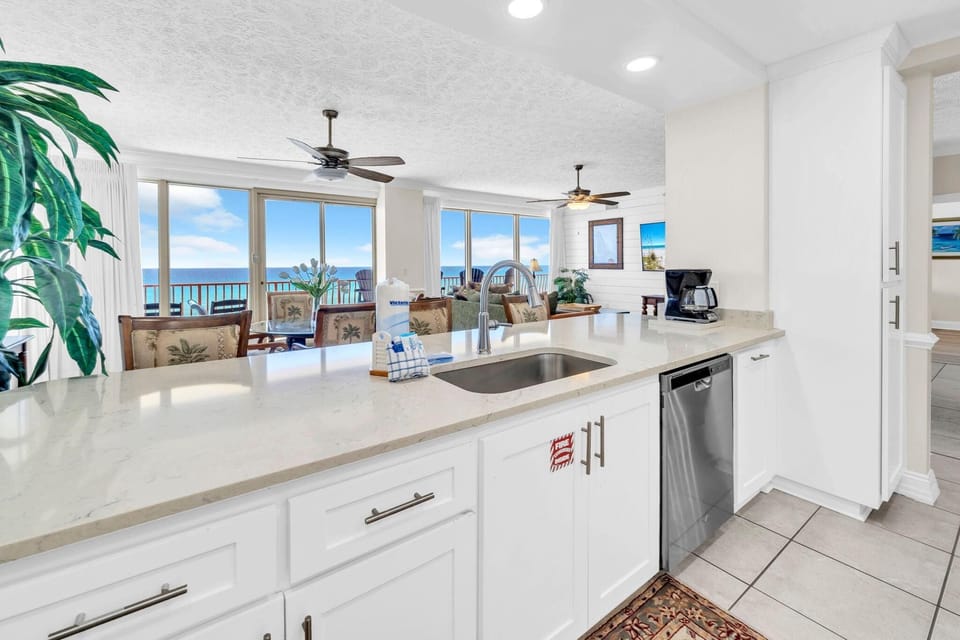 Condo, Multiple Beds (Hidden Dunes 405) | Private kitchen | Oven, toaster