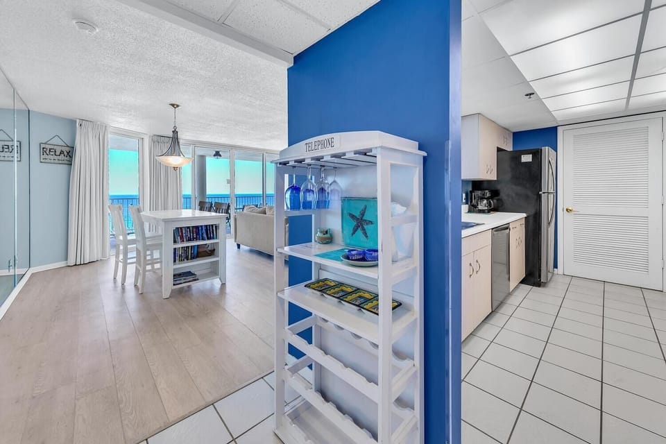 Condo, Multiple Beds (Long Beach Resort 1-1203) | Dining