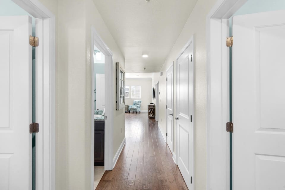 Condo, Multiple Beds (Alerio C202) | Interior