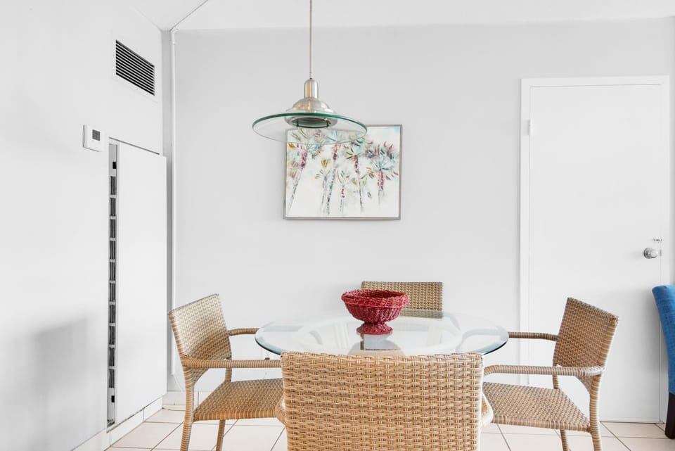 Studio, 2 Queen Beds (Top of the Gulf 208) | Dining