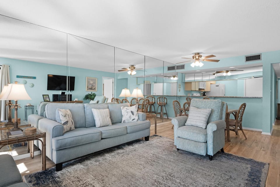 Condo, Multiple Beds (Edgewater Golf Villa 2110) | Living area | TV