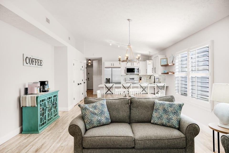 House, Multiple Beds (The Sand Castle) | Living area | TV