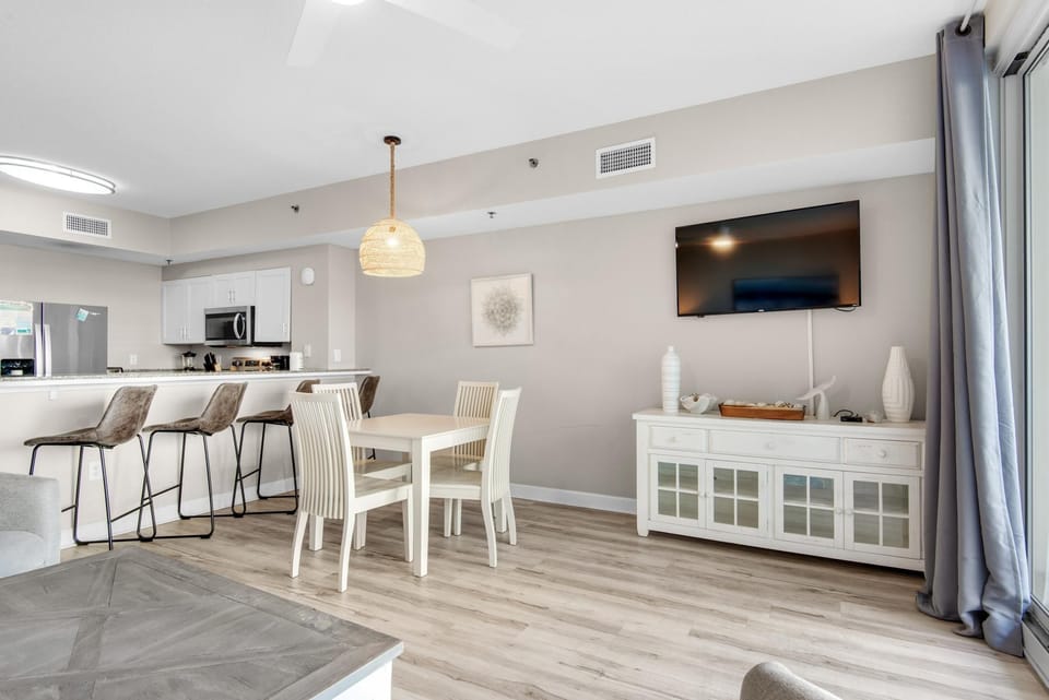 Condo, 1 King Bed with Sofa bed (Shores of Panama 426) | Interior