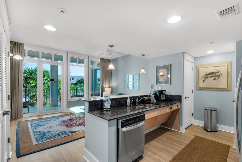 Condo, 1 King Bed (Market Street Inn 541) | Interior