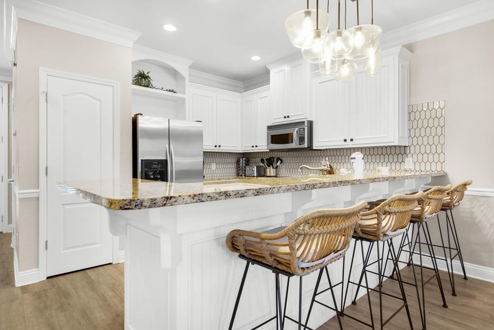 House, Multiple Beds (Bella Costa 160- Sandy Feet Retreat) | Private kitchen | Oven, toaster