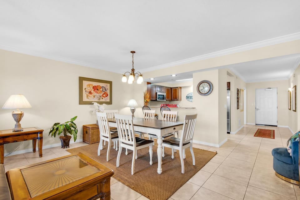 Condo, Multiple Beds (Destin West Bayside Osprey 505) | Dining