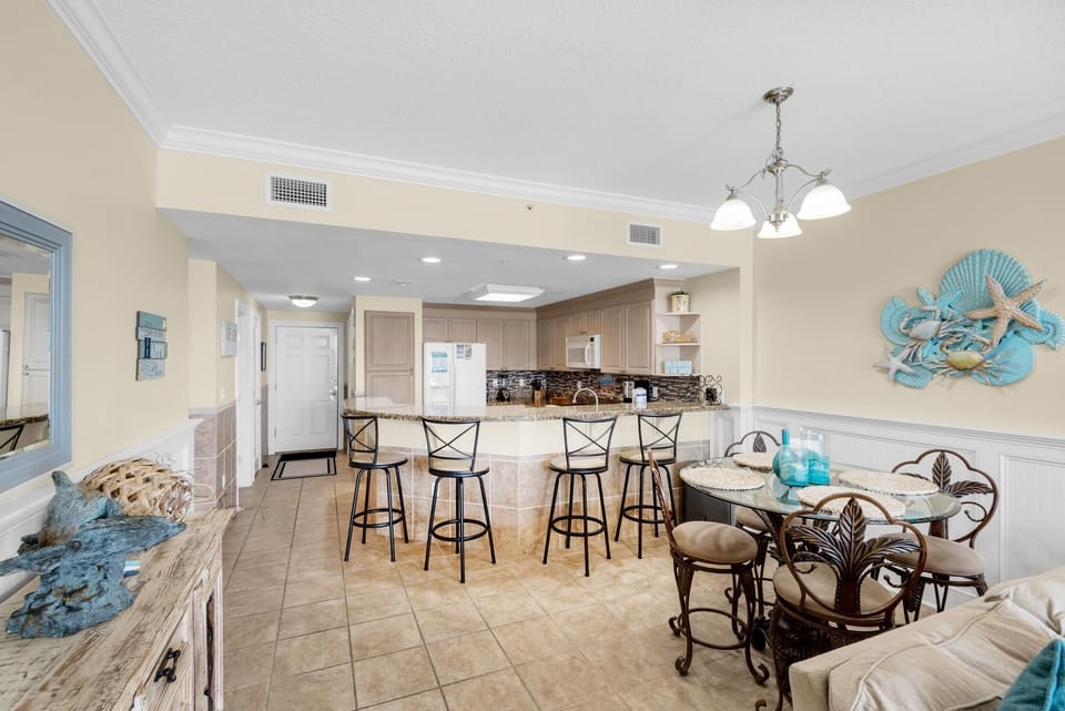 Condo, Multiple Beds (Boardwalk 508) | Dining