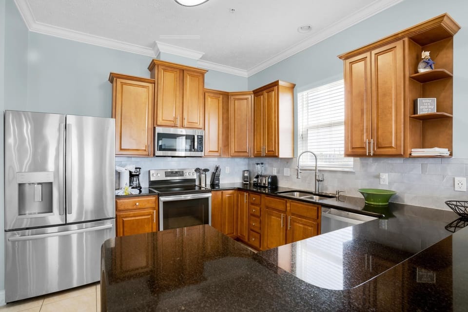 Condo, Multiple Beds (Vista del Mar I BEST Day 202) | Private kitchen | Oven, toaster