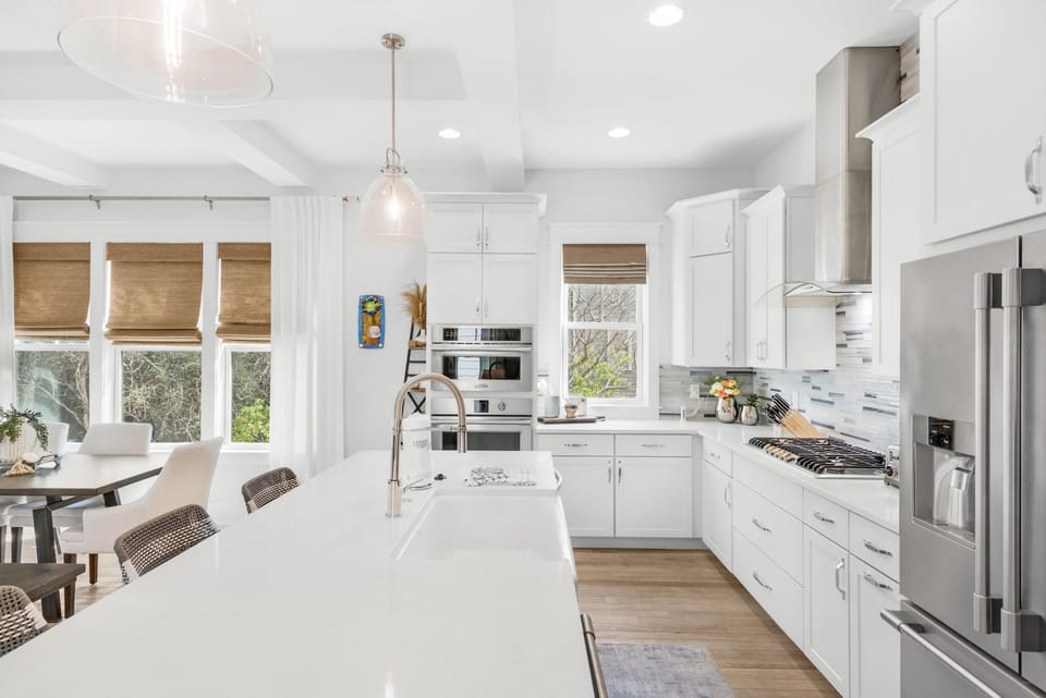 House, Multiple Beds (Time Out) | Private kitchen | Oven, toaster