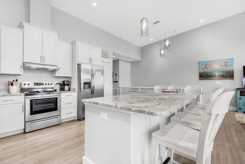 House, Multiple Beds (Pelican at Sound Side) | Private kitchen | Oven, toaster