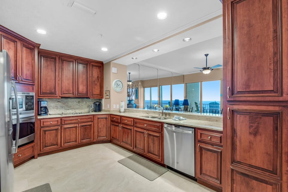 Condo, Multiple Beds (Hidden Dunes 1803) | Private kitchen | Oven, toaster