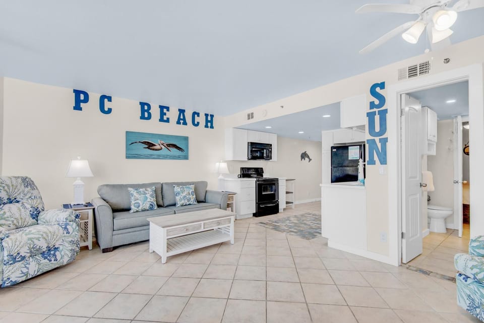 Condo, 1 King Bed with Sofa bed (Sunbird 709W Beach Life) | Living area | TV