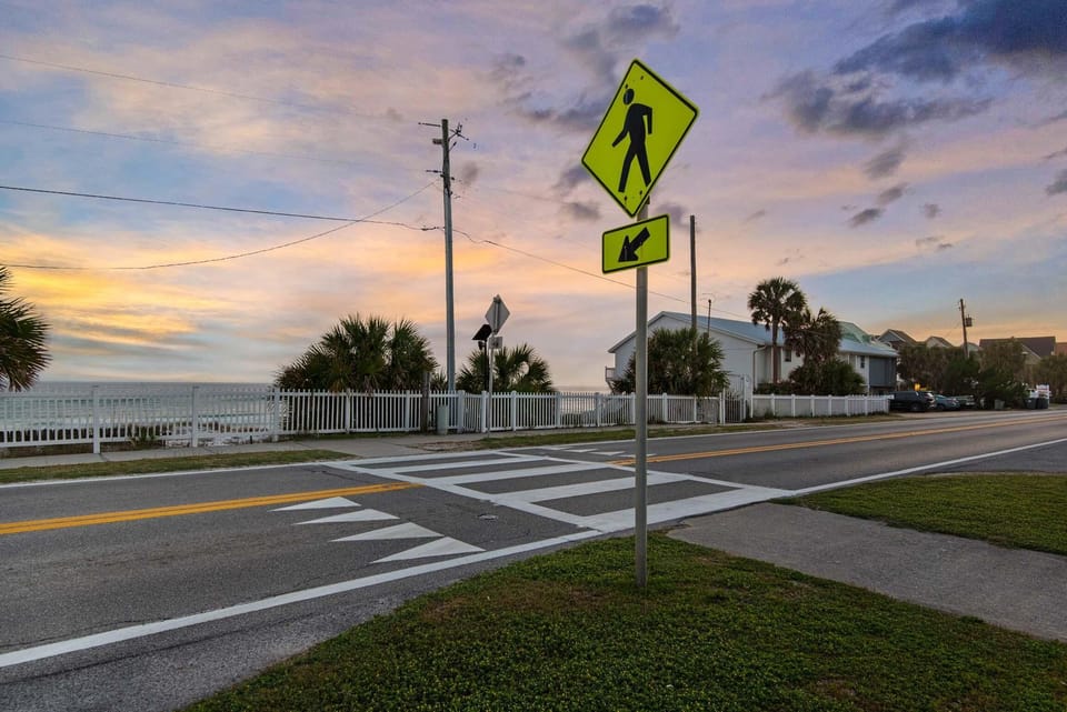 Condo, 1 Queen Bed with Sofa bed (Gulfview II 327) | Parking | Free self parking