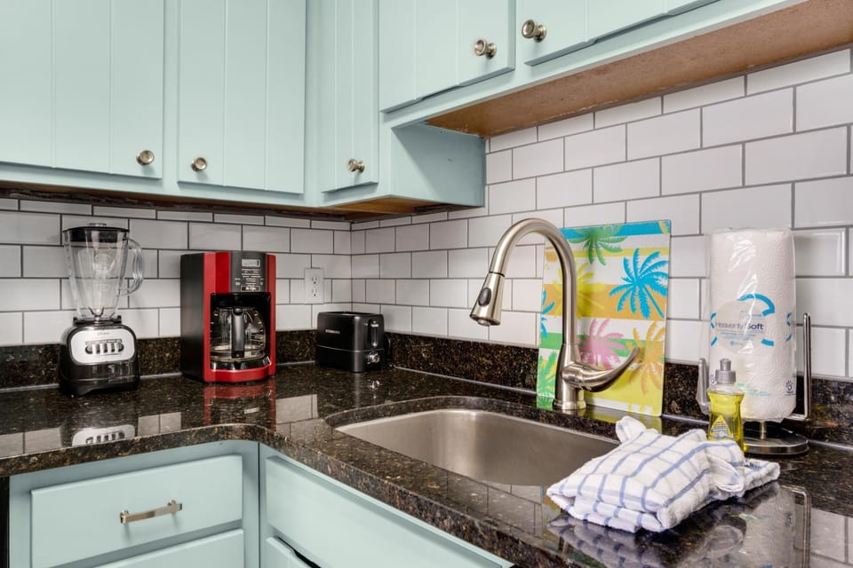 Condo, Multiple Beds (Endless Summer A21) | Private kitchen | Oven, toaster