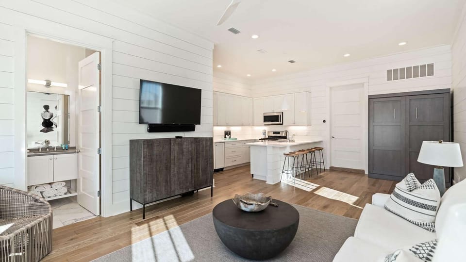 House, Multiple Beds (30A Beach Therapy) | Living area | TV