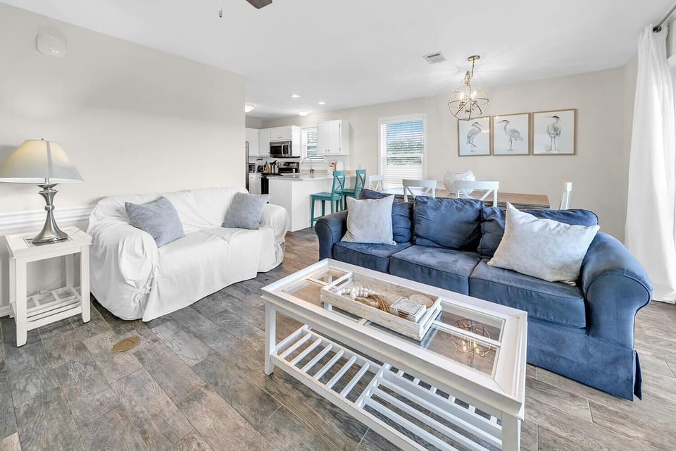 Condo, Multiple Beds (Beachside Villas 933) | Living area | TV