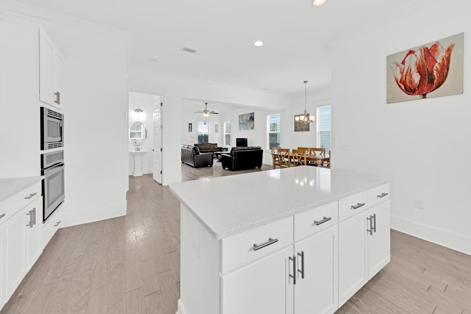House, Multiple Beds (Grande Pointe Sea Shell) | Interior