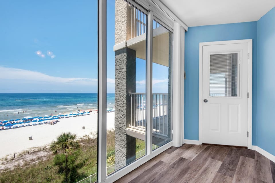 Condo, Multiple Beds (Long Beach Resort 3-404) | Interior