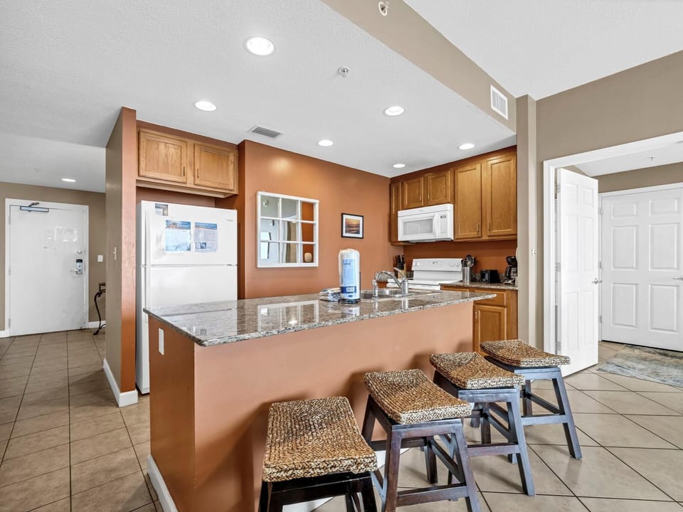 Condo, Multiple Beds (Sterling Reef 1203) | Private kitchen | Oven, toaster