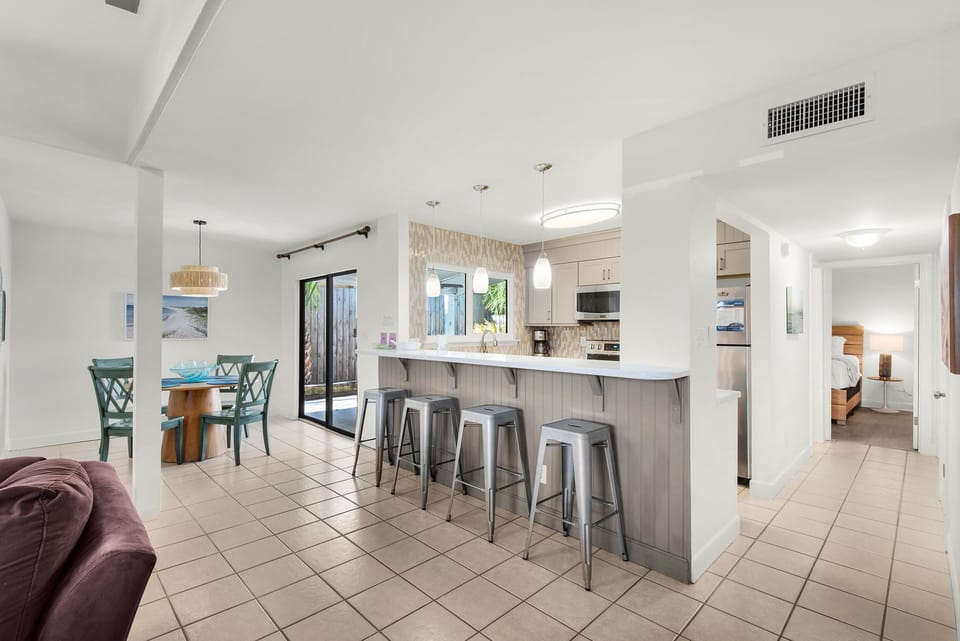 Condo, Multiple Beds (Seascape 51A - Beach Baby) | Interior