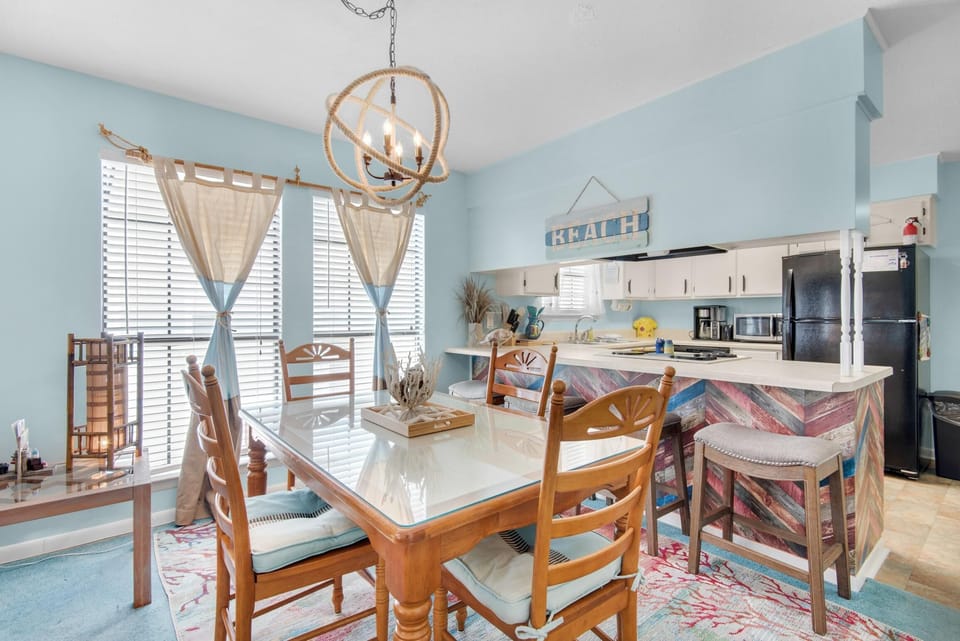 Condo, Multiple Beds (Seashells at the Beach Retreat) | Dining