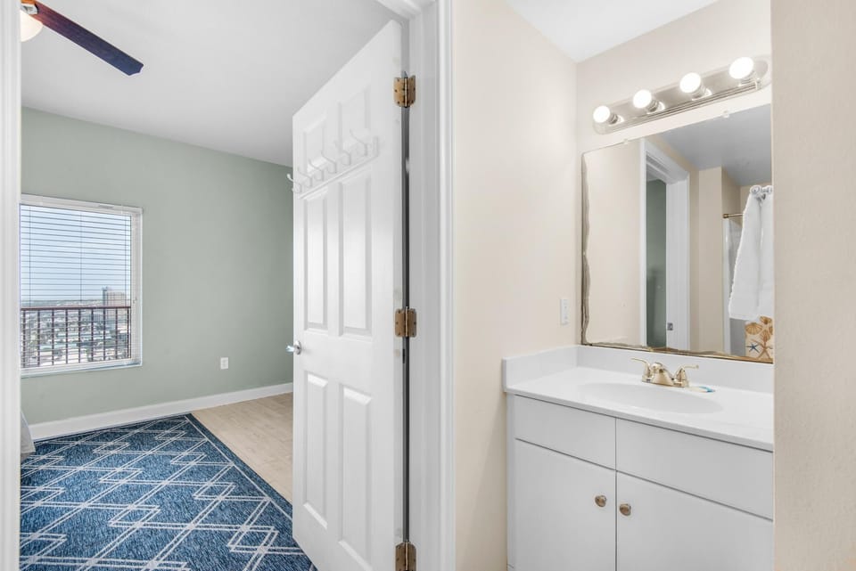 Condo, Multiple Beds (Shores of Panama 2122) | Interior