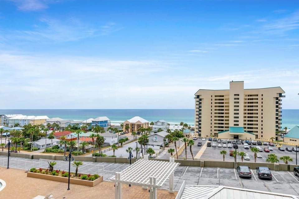 Condo, Multiple Beds (Laketown Wharf 607) | Parking | Self parking